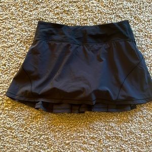 Lululemon black ruffle skort
